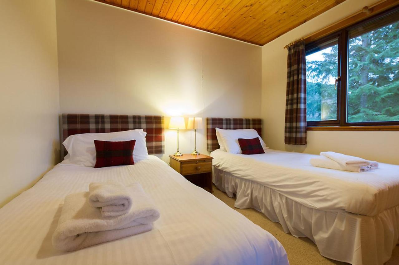 Eagle Chalet Crianlarich Exterior photo